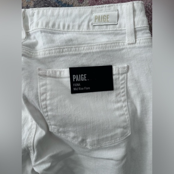 NWT Paige Fiona Optic White Distressed Flare Jeans Size 28 - Picture 6 of 9
